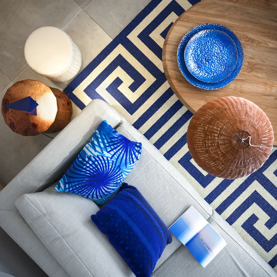 Form contact decoration image